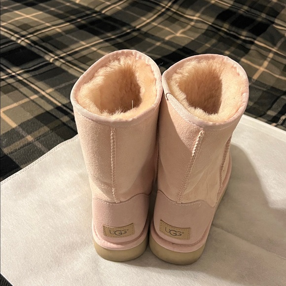 UGG Powder Pink Medium Boots - Picture 3 of 17